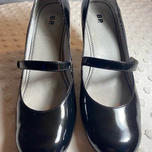 Women’s Black BP Patent Leather Mary Jane Heels With Button Detail - Picture 2 of 16
